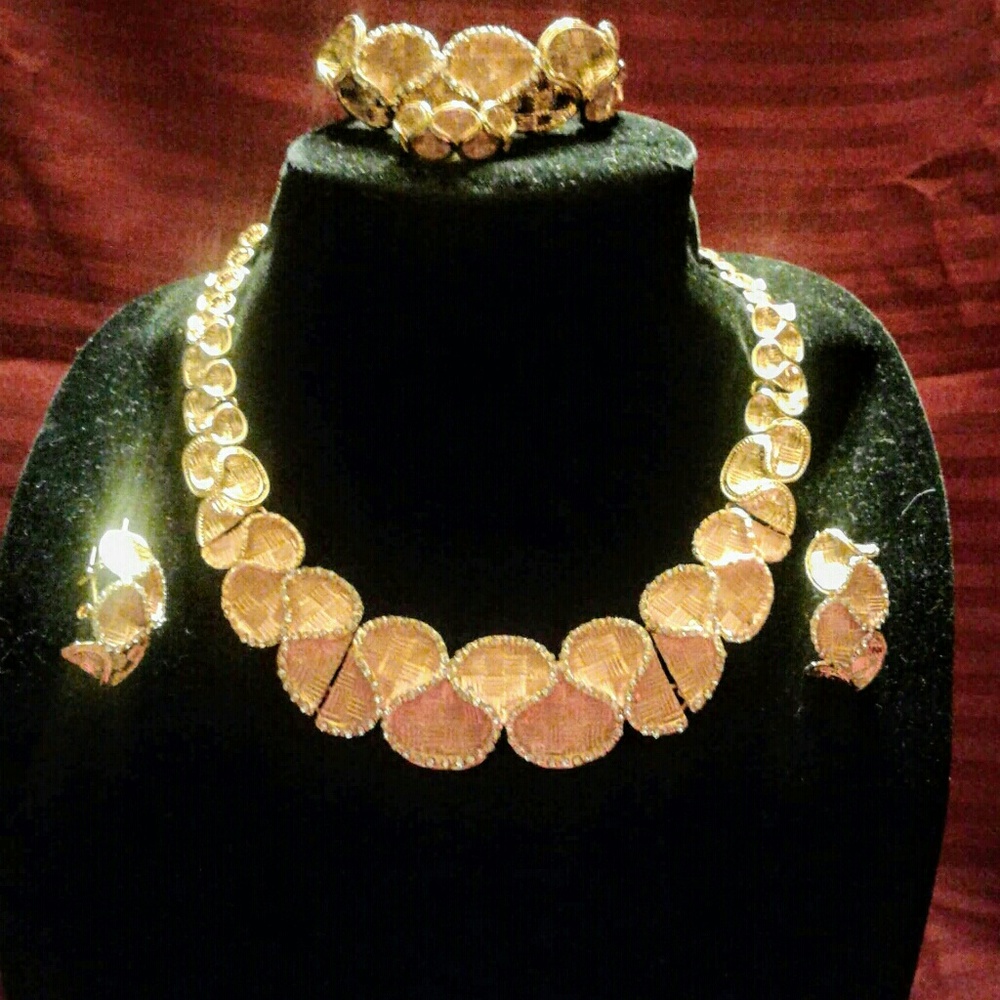 necklace set